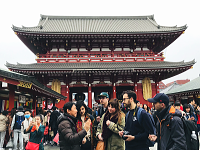 Join a Volunteer Guided Tour of Asakusa